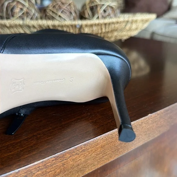 GIANVITO ROSSI Black Leather Ankle Booties Shoes Heels Women’s EU 41 NWT - Picture 11 of 12